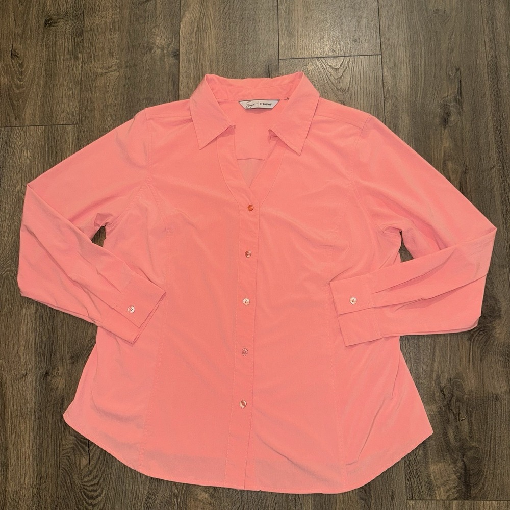Soft By Avenue Women's M Blouse Button Down Peach Collared Office Career Work